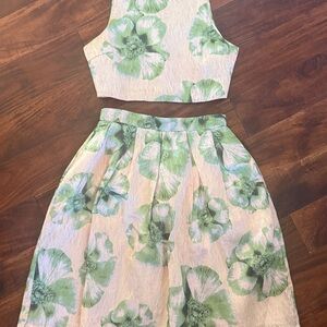 L'ATISTE floral two piece set